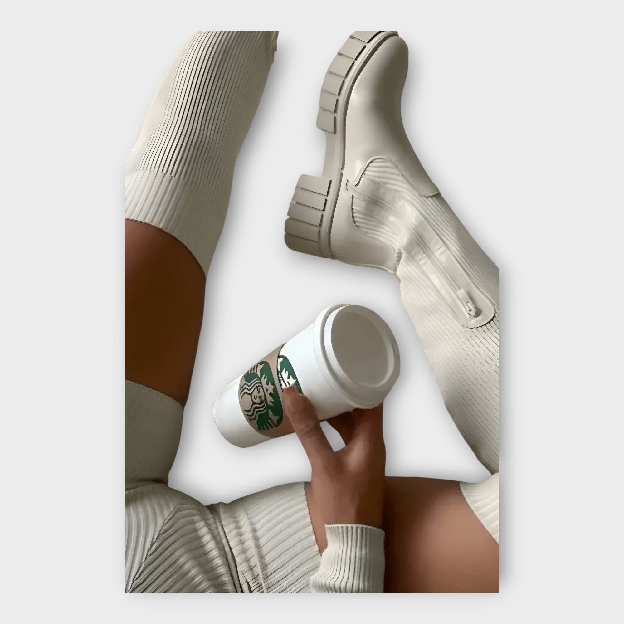 María | Stivali Moderni Con Design Minimalista