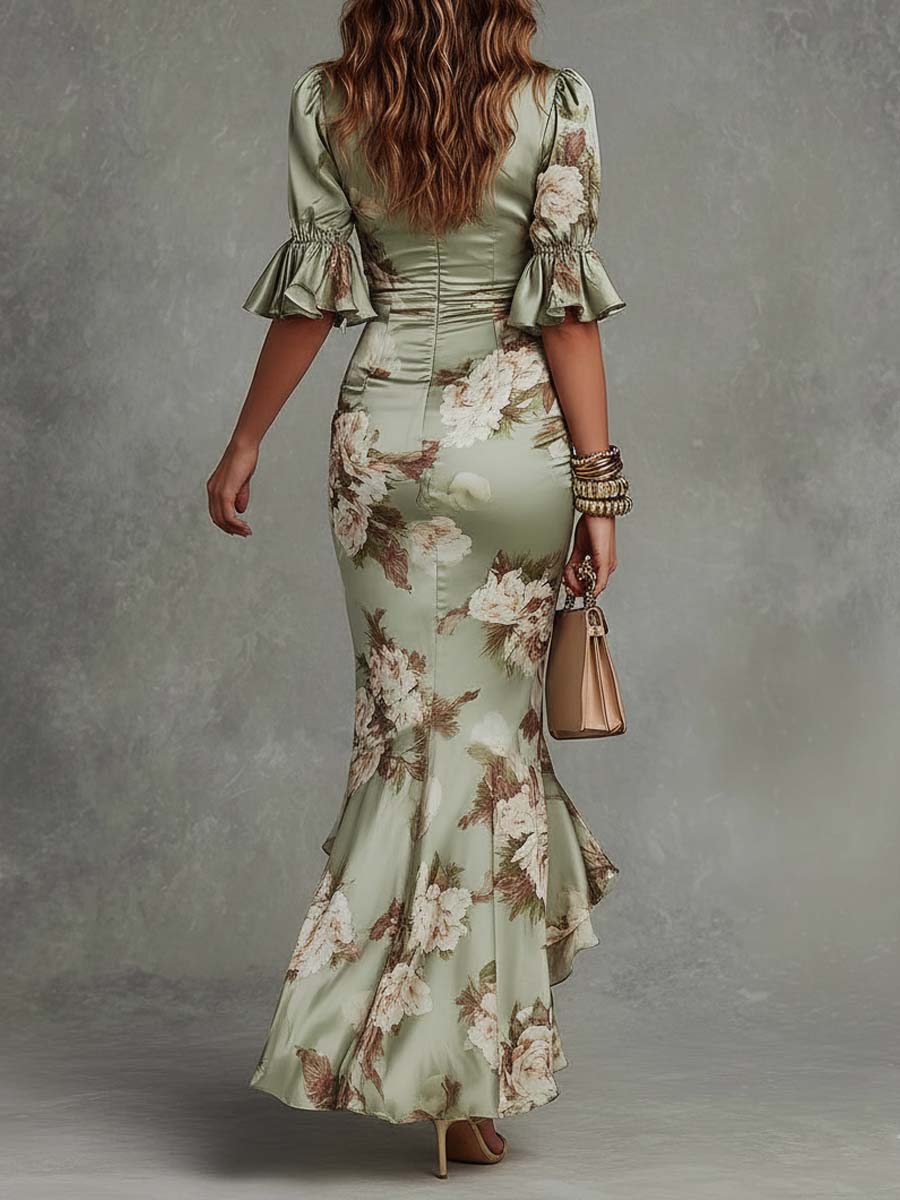 Anna | Abito lungo asimmetrico verde in satin con scollatura a V