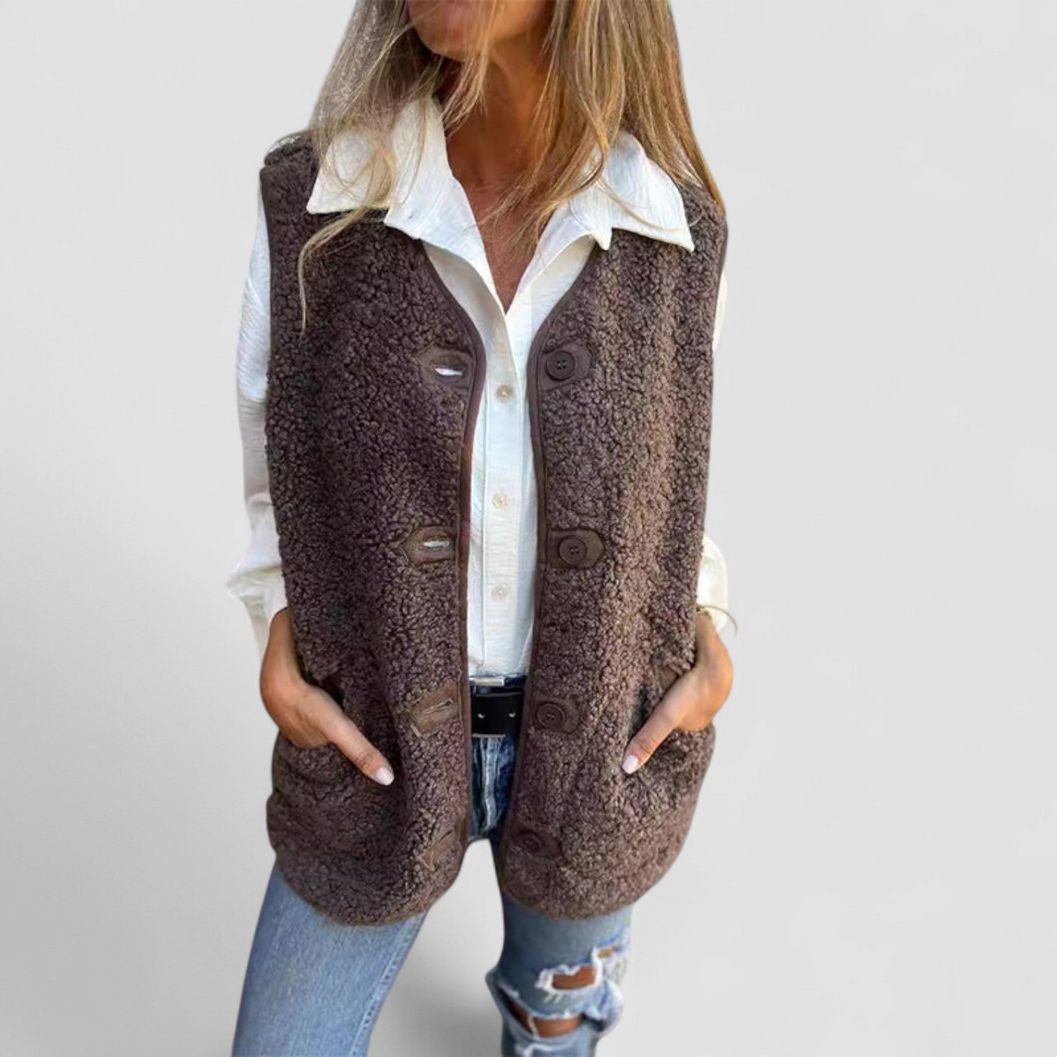Carmen™ | Gilet corto e accogliente con bottoni