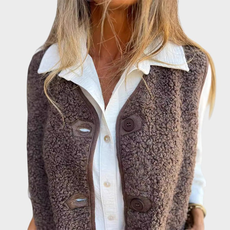 Carmen™ | Gilet corto e accogliente con bottoni