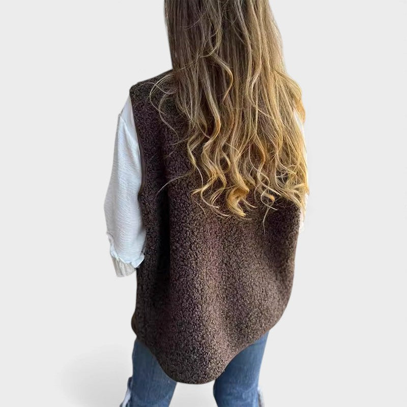 Carmen™ | Gilet corto e accogliente con bottoni